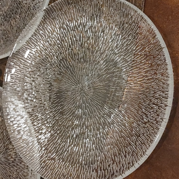 Vintage 6 1/2 in Plates (5) - Picture 4 of 4